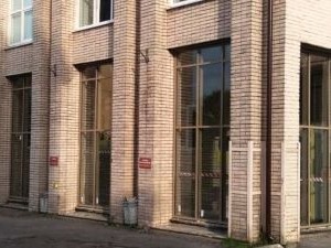 Двустворчатые алюминиевые окна